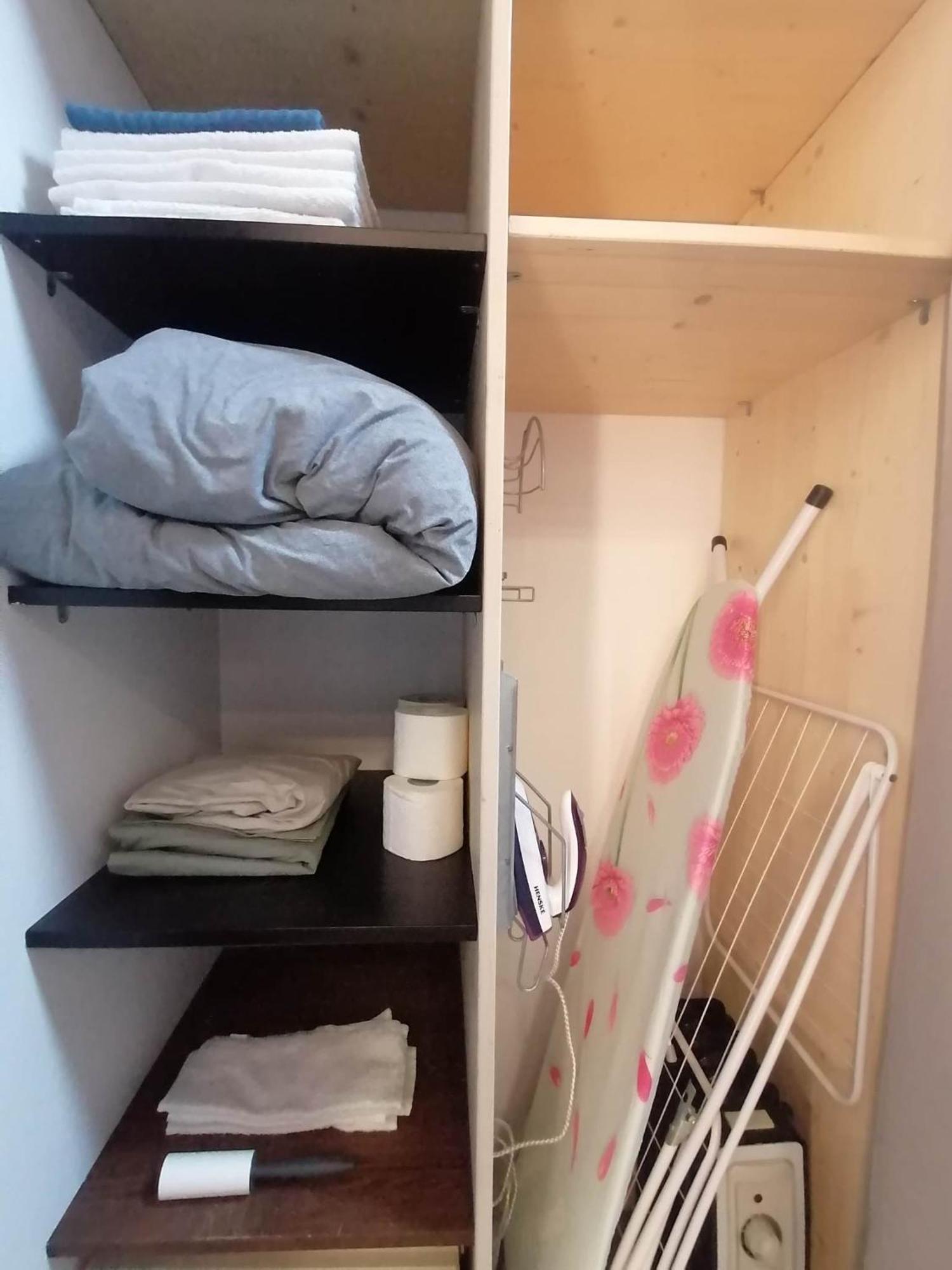 Erdvi Studija Spacious Studio Apartment Self Check In VNO Esterno foto